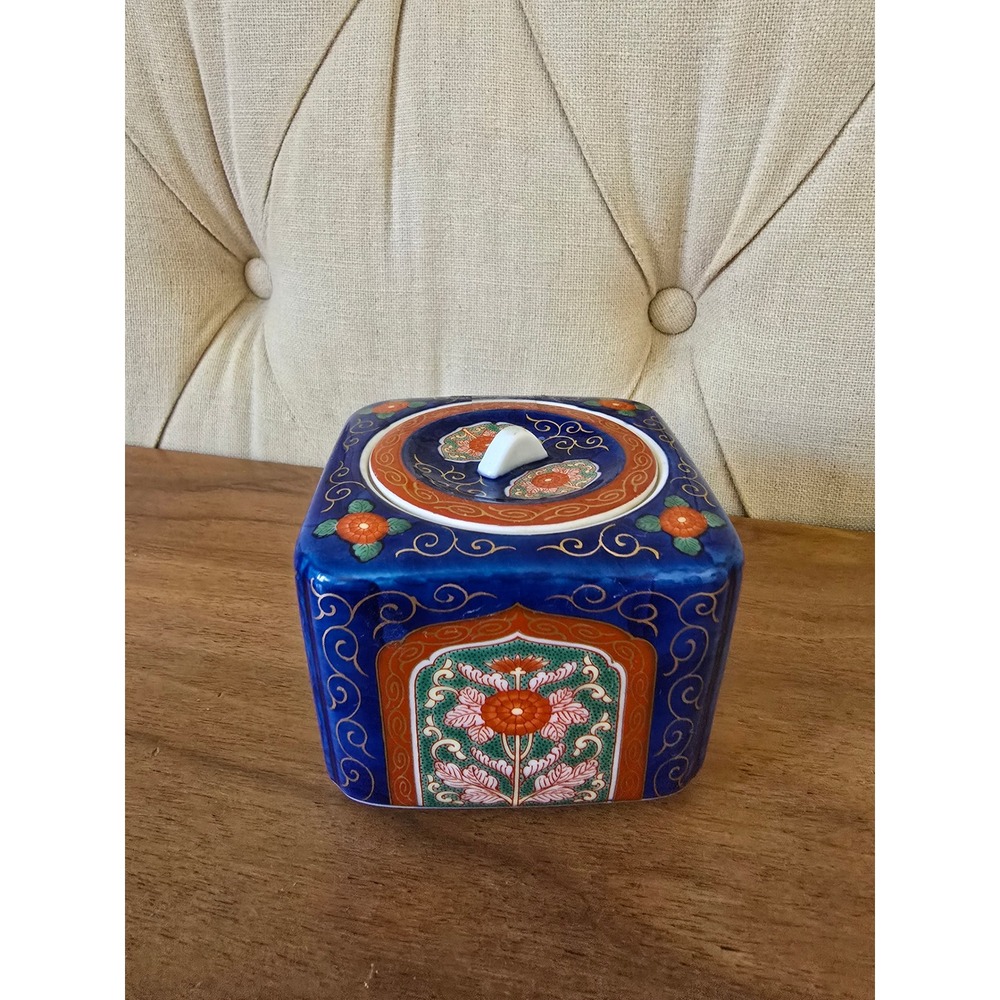 Vintage Japanese Porcelain Tea Caddy Ginger Jar Box Hand Painted Imari Style